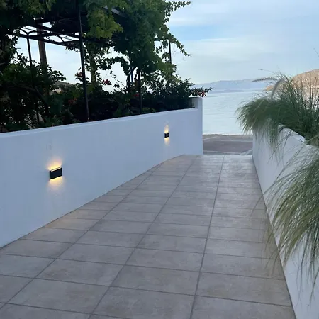 Icon Seaside Apartments Chios Town Exterior photo
